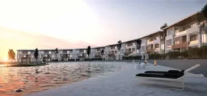 موقع قرية امواج الساحل الشمالي