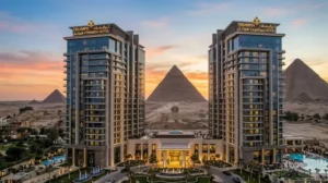 مشروع فندق تريومف بيراميدز