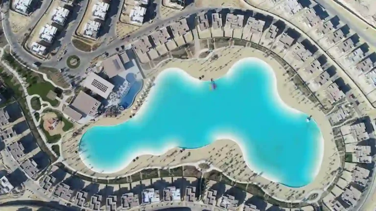 خدمات قرية سوان ليك الساحل الشمالي